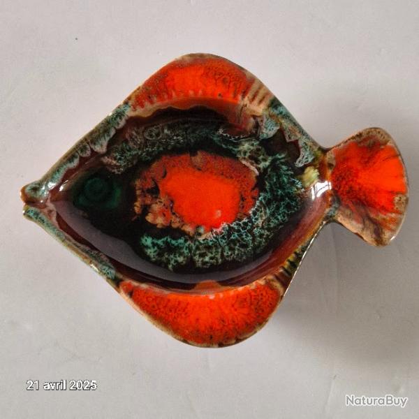 Vintage, Vide poche en forme de poisson en cramique Vallauris.                                    D