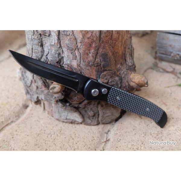Couteau Automatique Tactical Urban Lame Acier 440C Manche Faon Fibre Carbone Button Lock Clip