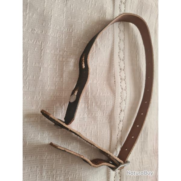 jugulaire pour casque Allemand WW2 en reproduction , date 1942     Q4