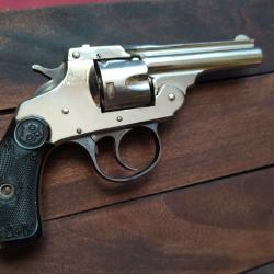 Magnifique Iver & Johnson calibre 32sw