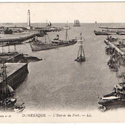 CPA- DUNKERQUE - L'Entrée du Port  N°117