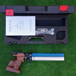 PISTOLET DE TIR OLYMPIQUE PCP ARCEA-SNOWPEAK PP20  4,5 mm 7,5 Joul. RAIL BLEU ( Droitier )