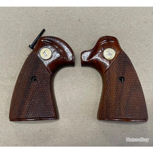 Plaquettes en bois Colt