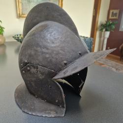CASQUE BOURGUIGNOTTE XVIIéme avec facture et expertise