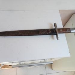 baionnette suisse numéroté avec fourreau en métal longueur lame double tranchant 30 cm, super état