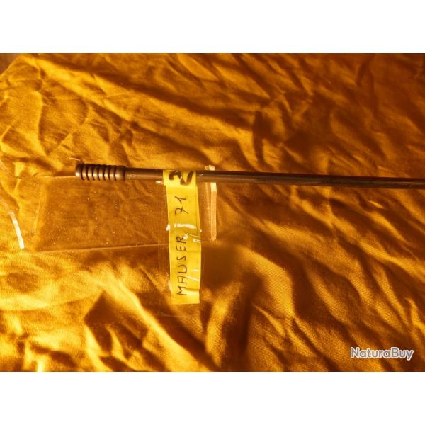 Baguette de fusil type Mauser   71,   ancienne.                                (2)