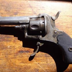 revolver ancien poudre noire velodog calibre 320 a broche manufrance bulldog D.
