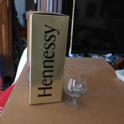 UNE BOUTEILLE DE COGNAC "HENNESSY" du 1er JANVIER 2000