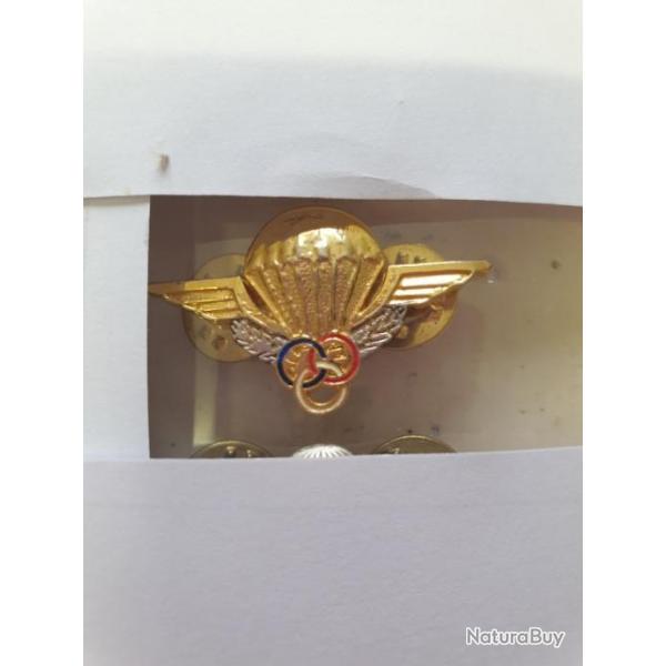 Insigne mtal brevet para 3,5 cm  en reproduction  A25.1