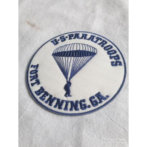 Patch en tissu  9cm   A251.2.