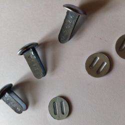 Lot de 3 rivets de casque Allemand WW2 couleur WH  A25.234