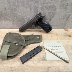 Pistolet réglementaire Mac 50 - P9054