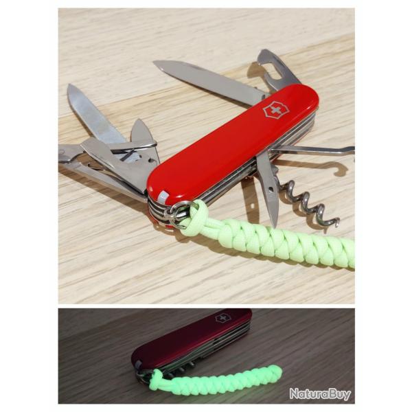 Victorinox couteau Suisse Mountaineer Rouge