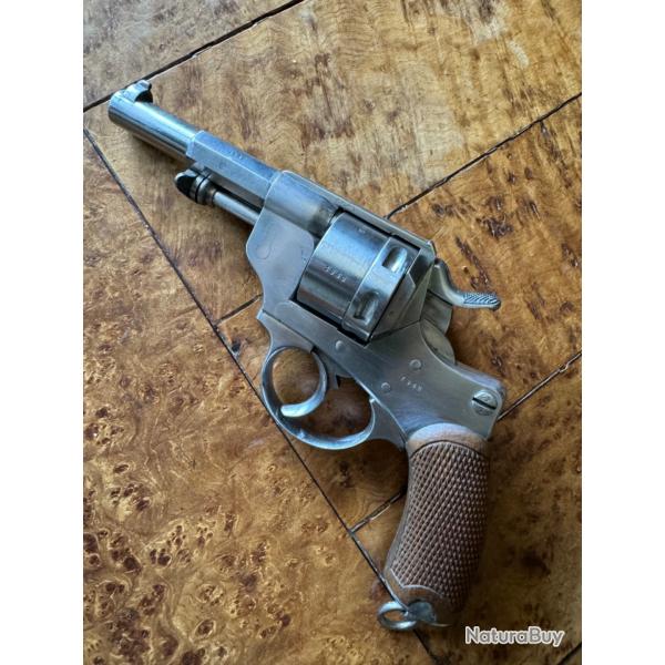 Vds pistolet manufacture de St Etienne , modle Marine calibre 12 mm