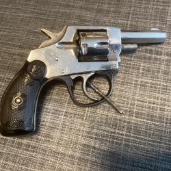 Revolver Iver Johnson Double Action model 1900 22 LR