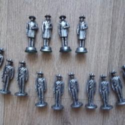 Lot soldats figurines plomb guerre de Sécession (470 grs) 4 et 10 pareil