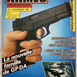 Lot de 25 magazines / revues "Armes " international