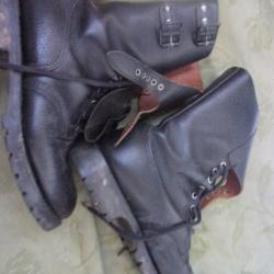 Rangers, brodequin de marche ex-armée noire taille 43