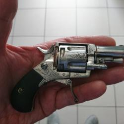 vends tres beau revolver bulldog en 320