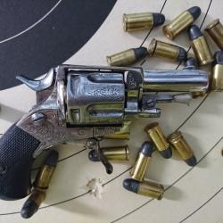 vends tres beau revolver bulldog de luxe en 320 PRIX EN BAISSE