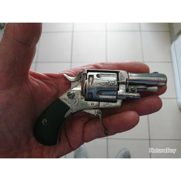 vends tres beau revolver bulldog en 320