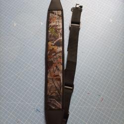 BRETELLE CARABINE.