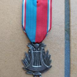 MEDAILLE CONFEDERATION MUSICAL DE FRANCE   COULEUR ARGENT