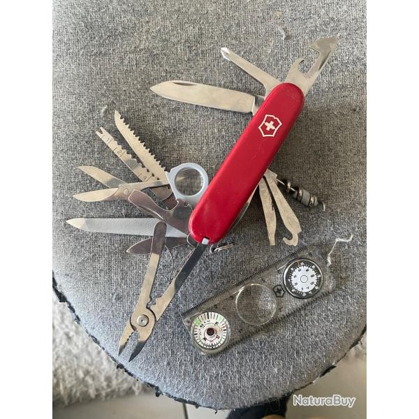 Couteau suisse 17 pieces avec etui cuir