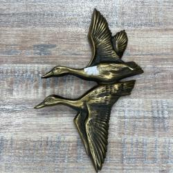 PLAQUE DE DECORATION MURAL 2 CANARD AU VOL COULEUR BRONZE