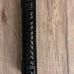 Garde main URX III SR-16