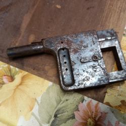 Pistolet le gaulois a restaurer