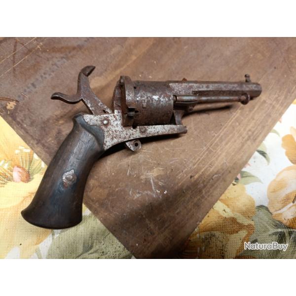 Revolver a broche systme lefaucheux