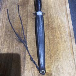 Dague de lancé type para
