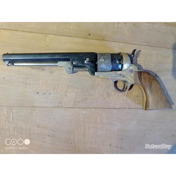 poigne crosse en noyer colt 1851 pietta