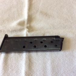 Chargeur pistolet Smith et Wesson "M 39" (1/2)
