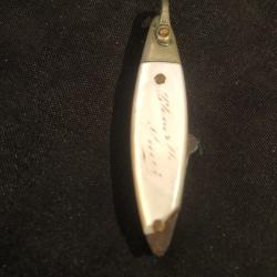 PETIT COUTEAU PLIANT MANCHE NACRE AVEC ACCIDENT