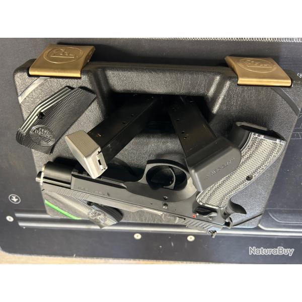 Pistolet cz typan