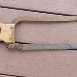 SCIE DE BOUCHER ANCIENNE A NETTOYER