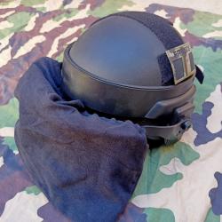 Casque balistique avec visière