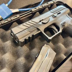 BERETTA - APX A1 - 9x19
