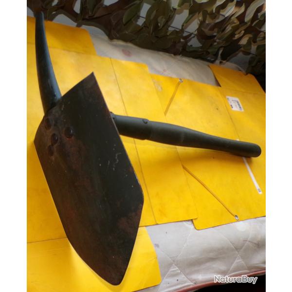 PELLE PIOCHE PLIANTE DE TYPE MILITAIRE DE L'ARMEE AMERICAINE U.S , PAS DE MARQUAGE D'ORIGINE , LONG