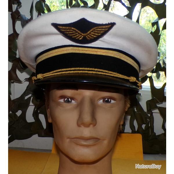 CASQUETTE D'ADJUDANT CHEF DE L'ARMEE DE L'AIR FRANCAISE , TAILLE 57 FABRICATION FRANCAISE U.GE.CO SA