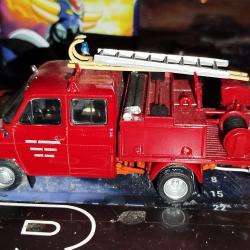 Vehicule leger lute contre les Incendies Pompier au 1/43