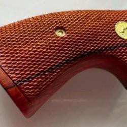 Paire de plaquettes pour Revolver Colt 1895 et Python