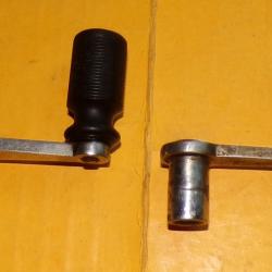 TELEPHONE EN BOIS : OUTILS LOT DE 2 MANIVELLES PIECES DETACHEES DE TELEPHONE EN BOIS MODELE 1910 , P