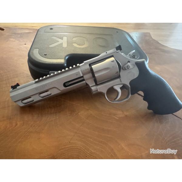 Smith&wesson competitor