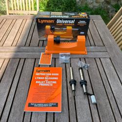 Raccourcisseur de douilles - Lyman Universal Case Trimmer avec adaptateur visseuse