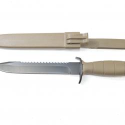 Couteau de combat armée Autrichienne M81 à dents de scie (Fabrication Glock) Sable desert tawn
