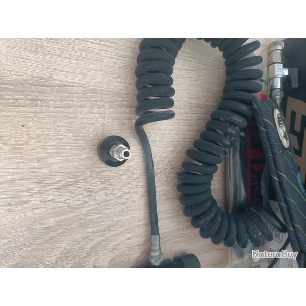 Flexible entre bouteille et lanceur