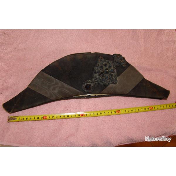 BICORNE